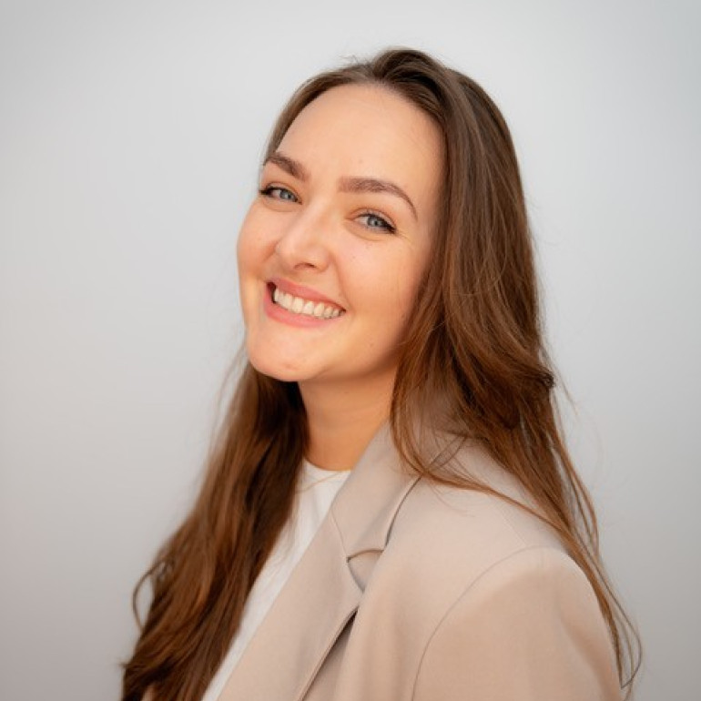 Portrait Laura Schwedtke small